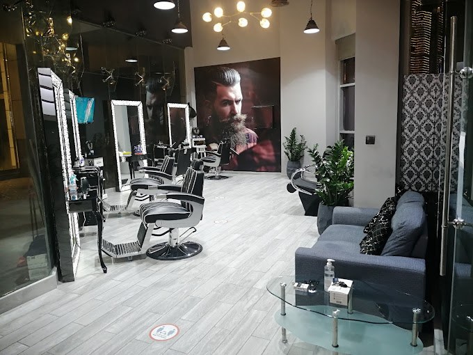 Avenue One reception lounge and salon stations